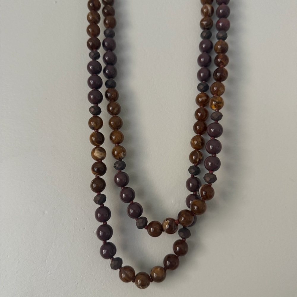 Elegant Brown and Black Beaded Necklace - Picture 2 of 4